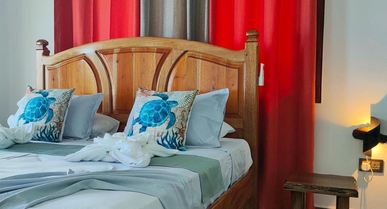MT Seaside Apartment фото 7