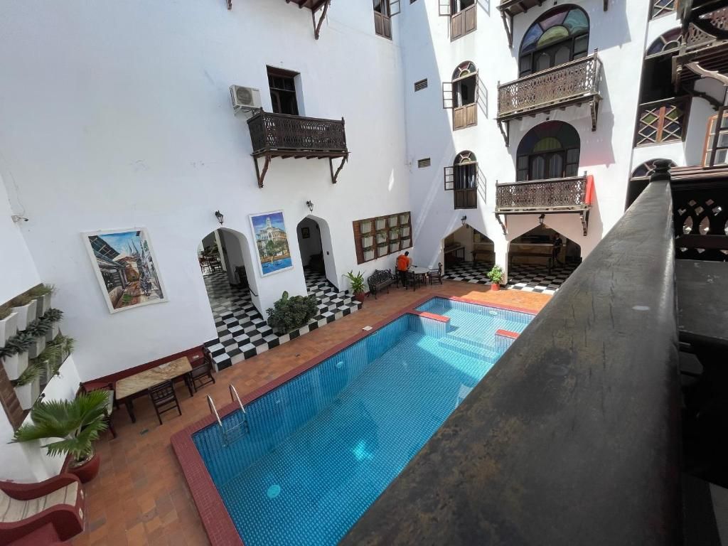 Dhow Palace фото 46