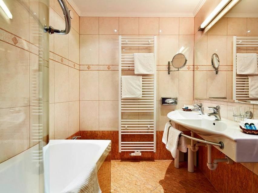 ZILLERTALERHOF Alpine Hideaway - 4 Sterne Superior фото 2