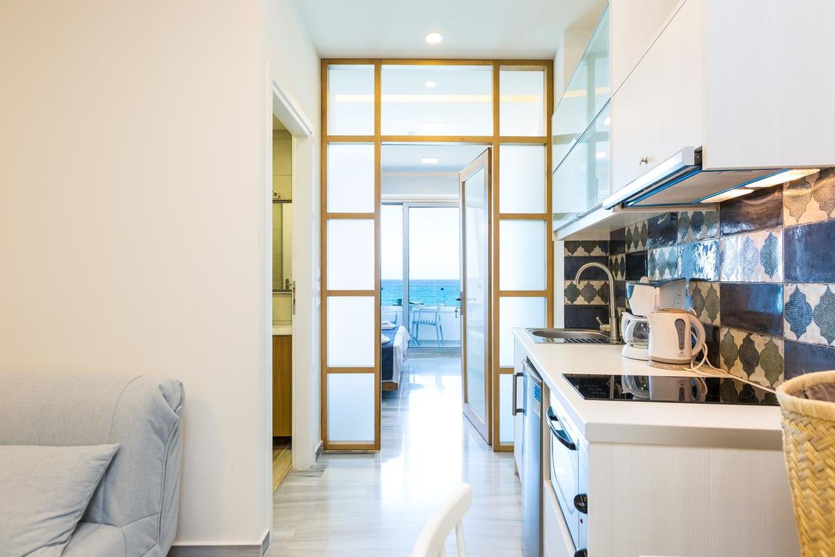 Meltemi Coast Suites фото 1