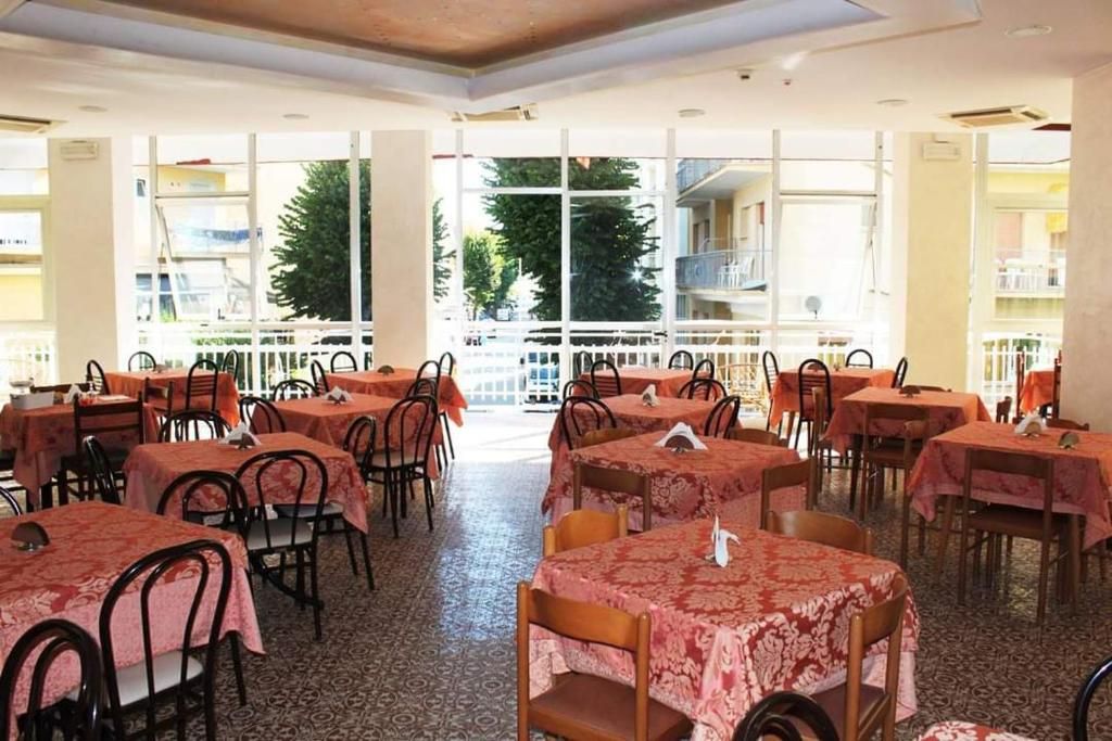 Hotel Fellini Rimini фото 14