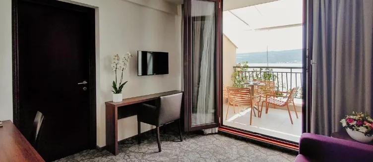 Фото отеля Hotel Pine