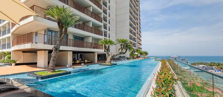 Фото отеля Wyndham Soleil Danang