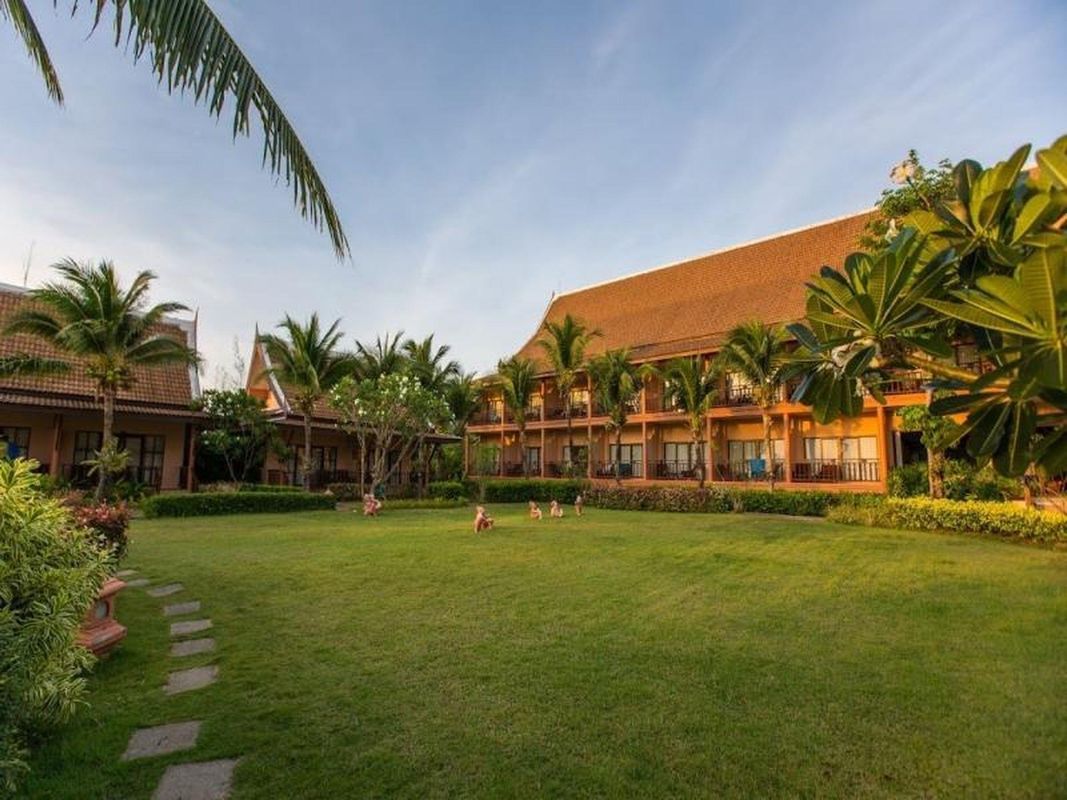 Lanta Casuarina Beach Resort фото 14