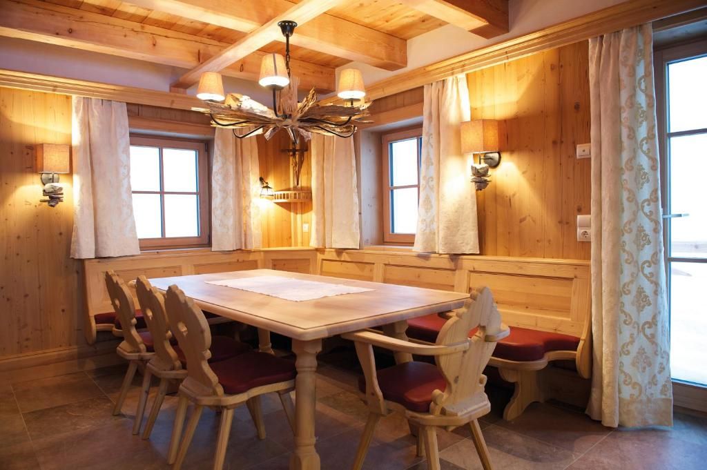 Alpine Deluxe Chalet Wallegg-Lodge фото 7