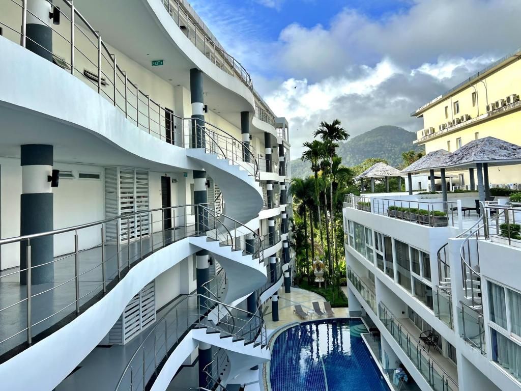 Sunset Plaza фото 18