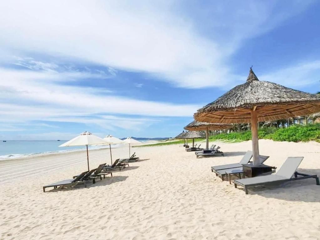 Cam Ranh Mystery Villas & Spa фото 46