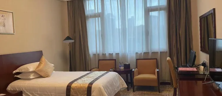 Фото отеля Yanan Hotel Shanghai