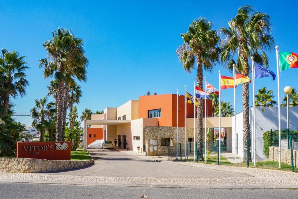 Vitor`s Village Hotel Ferragudo фото 22