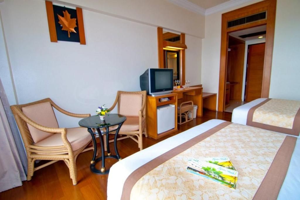 Golden Beach Hotel Pattaya фото 4