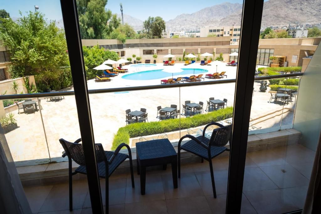 Swiss-Belhotel Aqaba City фото 39