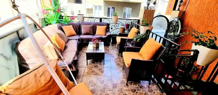 Фото отеля Qeroli Hotel
