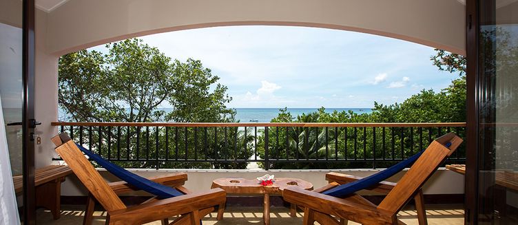 Фото отеля L'Hirondelle Self Catering Guest House