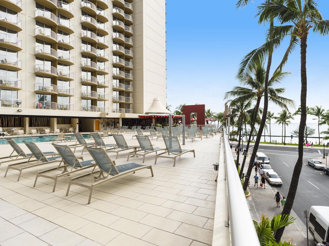 Aston Waikiki Beach Hotel фото 6