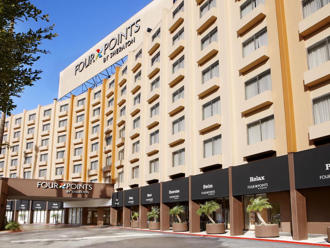 Four Points by Sheraton Los Angeles International Airport фото 32
