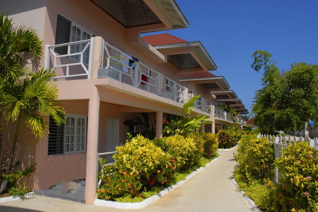 Shields Negril Villas LTD фото 37