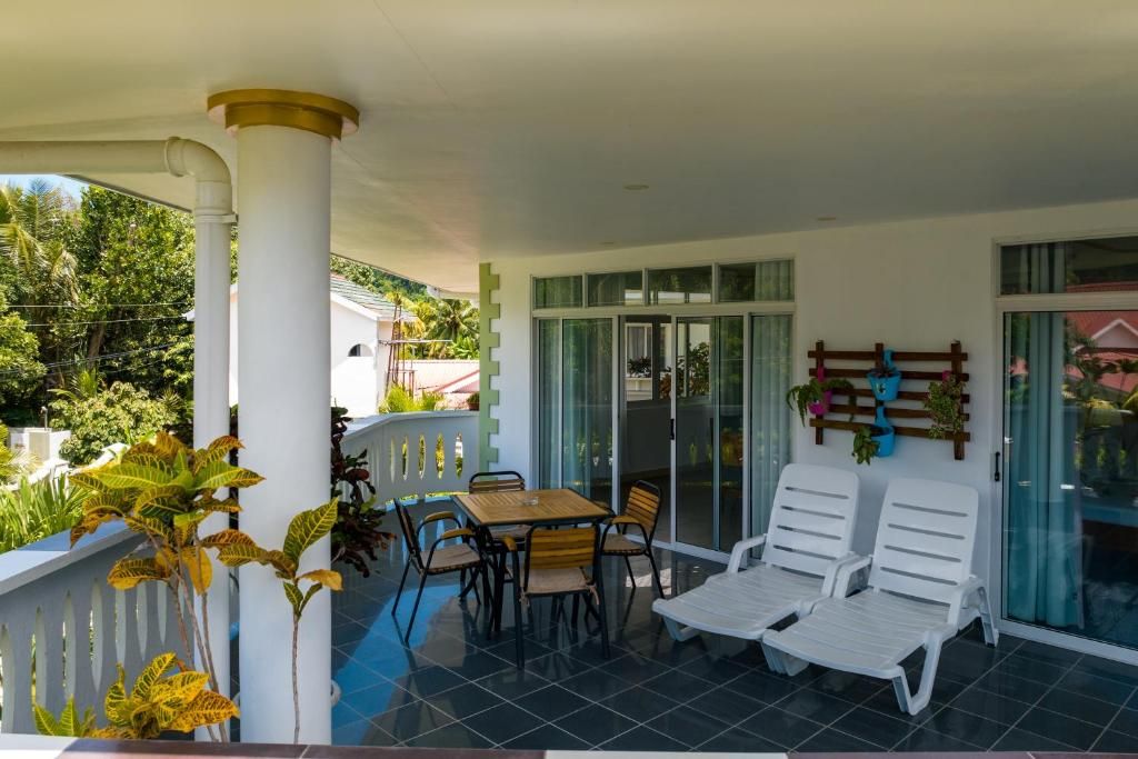 340 Degrees Mountain View Apartments фото 48