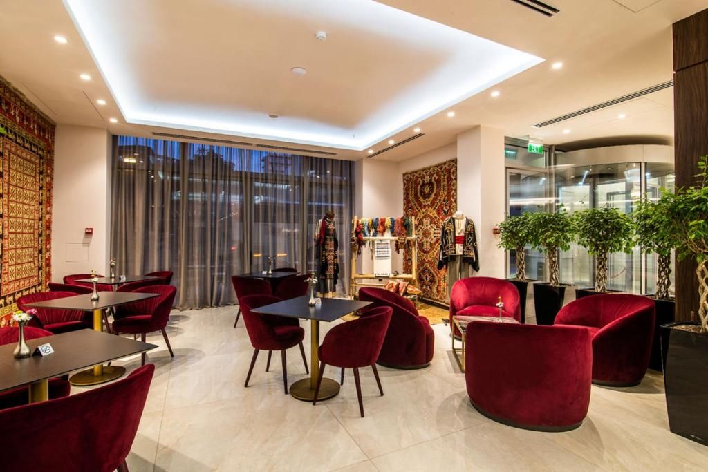 Ramada Hotel & Suites by Wyndham Yerevan фото 7