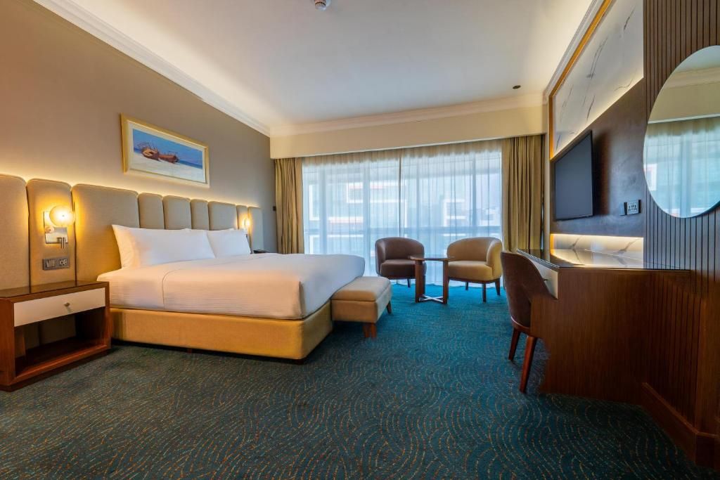 City Seasons Hotel Dubai фото 42