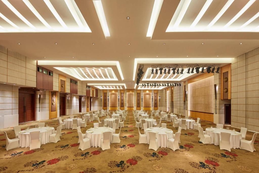 Four Points by Sheraton Shenzhou Peninsula Resort фото 79