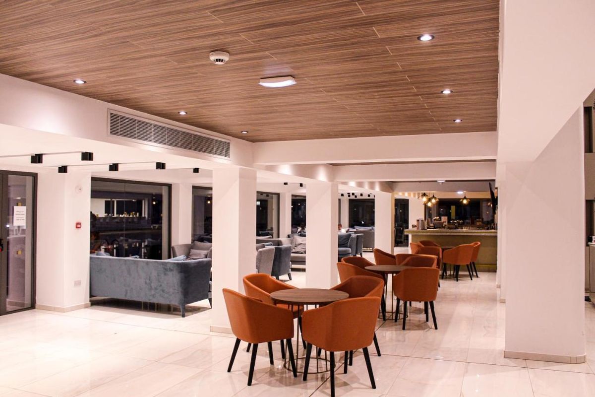 Pierre Anne Beach Hotel фото 10