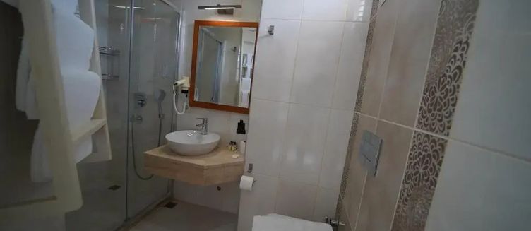 Фото отеля Maki Hotel