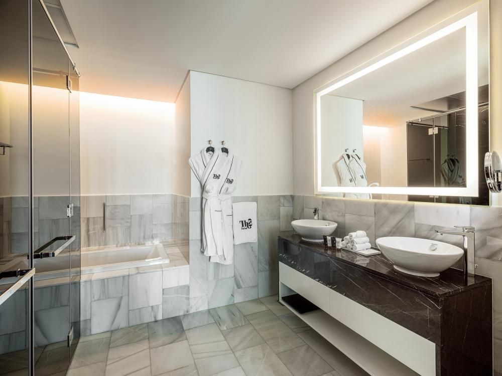 Th8 Palm Dubai Beach Resort Vignette Collection фото 45
