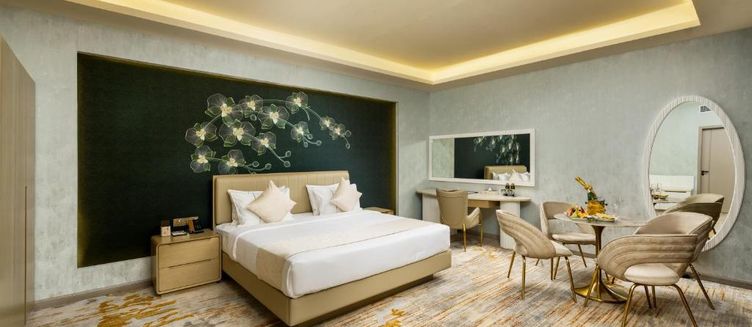 Фото отеля Avenra Garden Hotel
