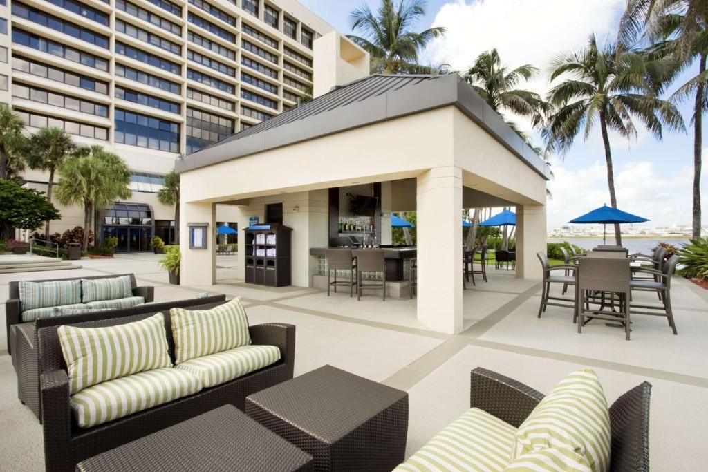 Hilton Miami Airport Blue Lagoon фото 28