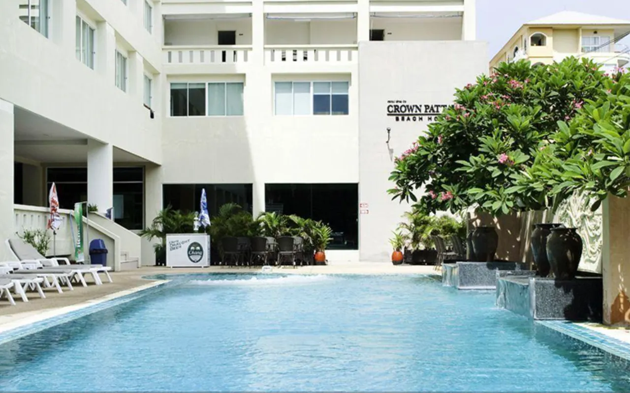 Crown Pattaya Beach Hotel фото 0