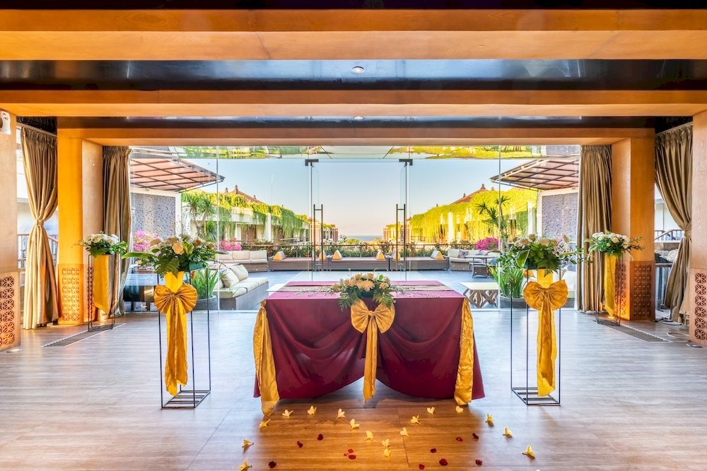 Vouk Hotel & Suites фото 91