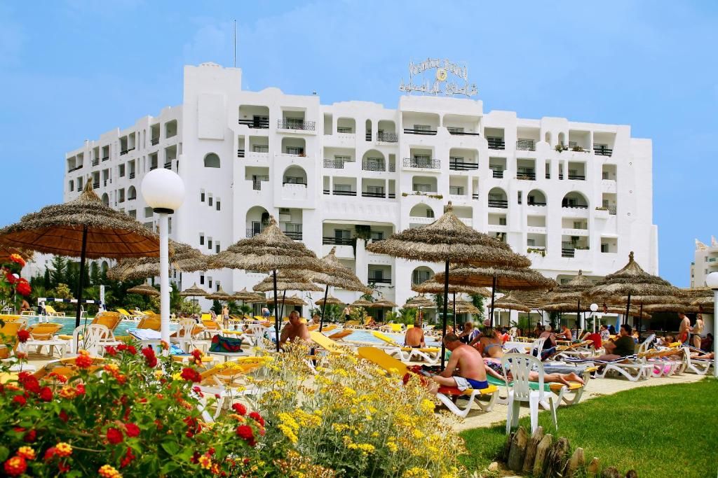 Yasmine Beach Hotel фото 19