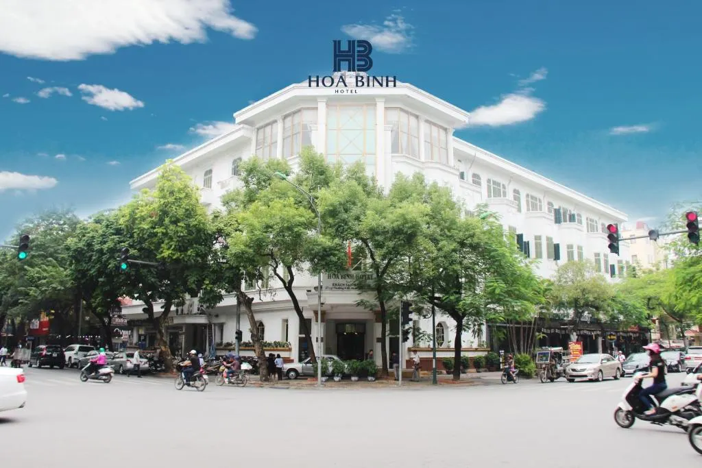 Hoa Binh Hotel фото 0