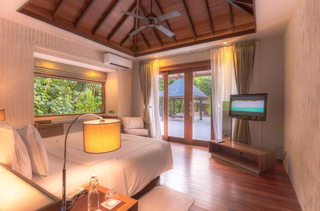 Hideaway Beach Resort & Spa фото 3