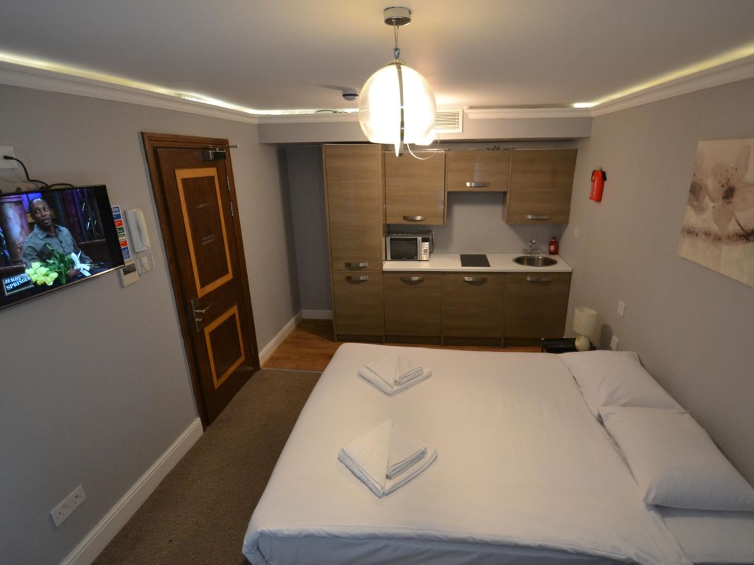 Hyde Park Suites фото 13