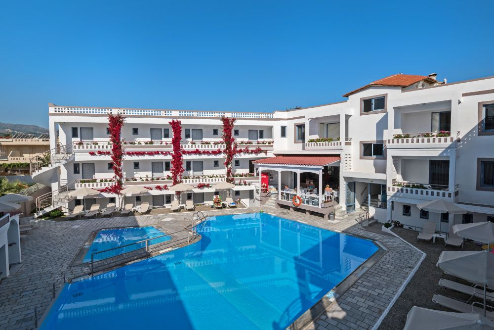 Ariadne Hotel Apartmnets фото 0