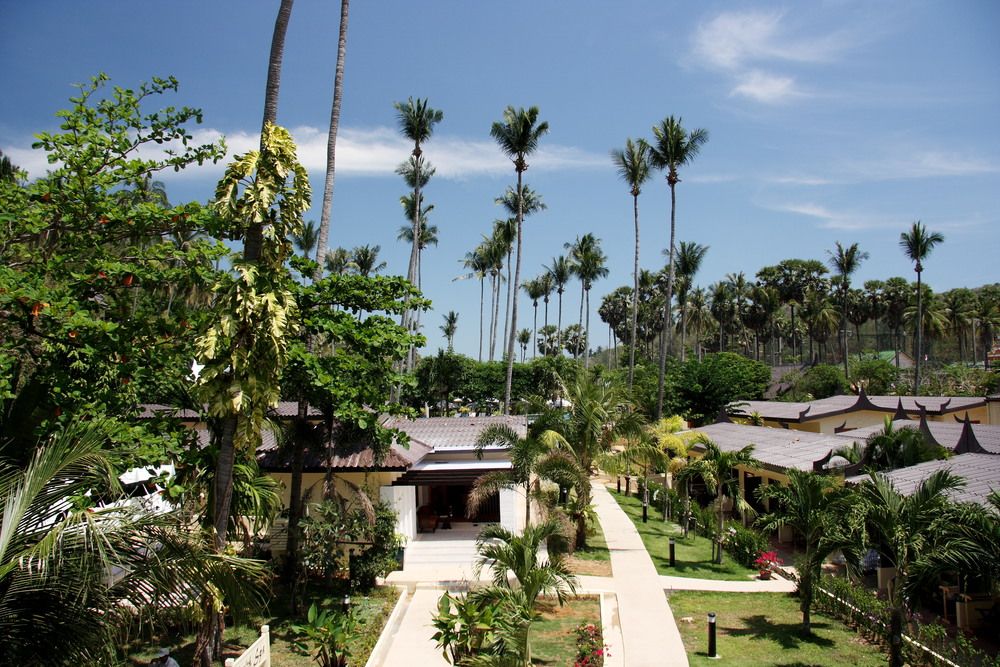 All Seasons Naiharn Phuket фото 61