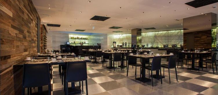 Фото отеля Lasagrada Hotel