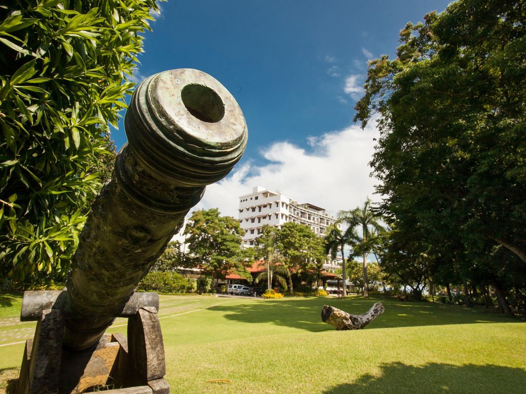 Cebu White Sands Resort and Spa фото 21