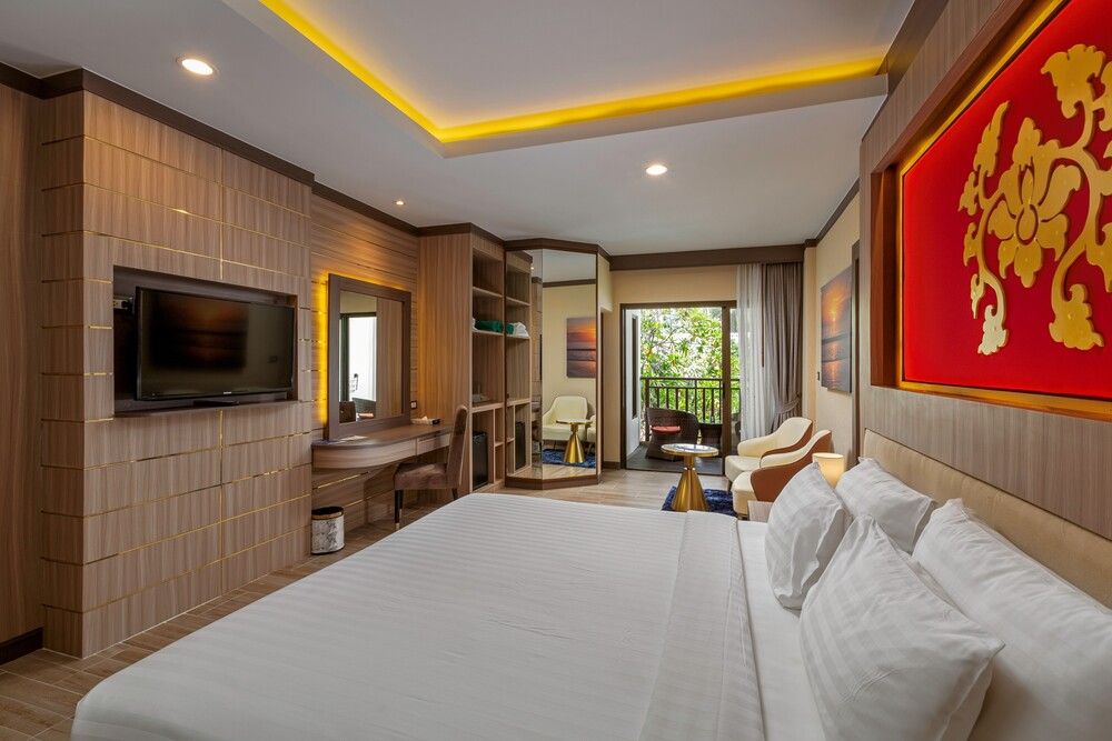Quality Resort and Spa Patong Beach фото 30