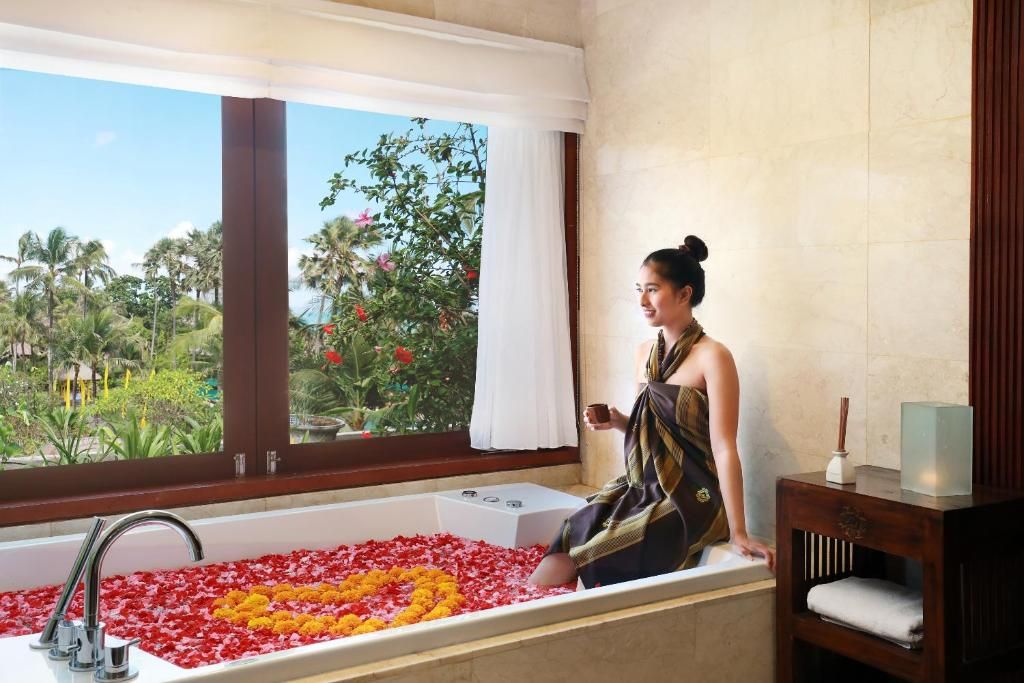 Legian Beach Hotel фото 59