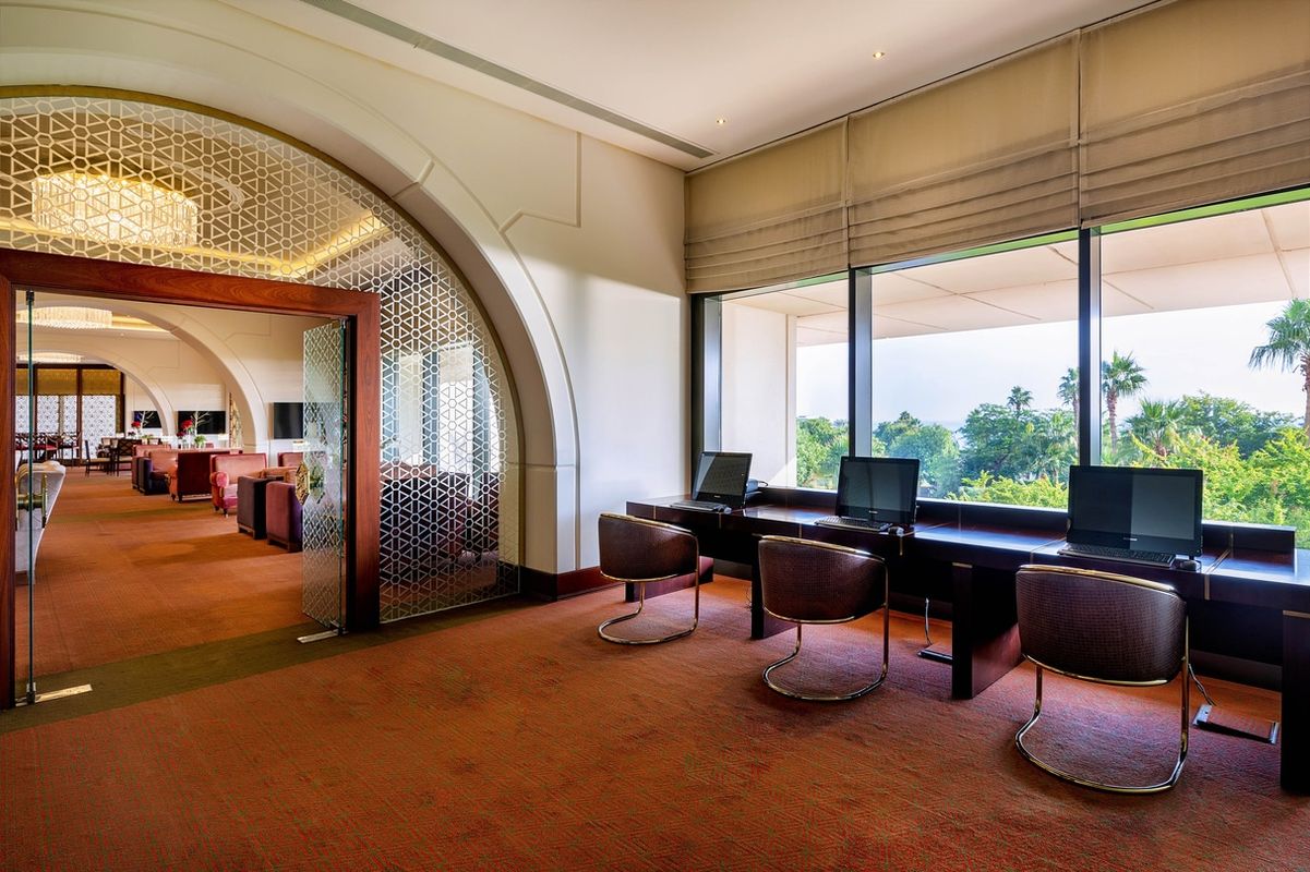 Sheraton Grand Doha Resort & Convention Hotel фото 48