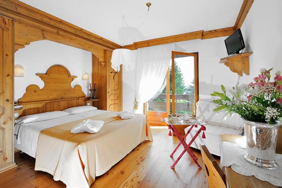 Touring hotel Madonna di Campi фото 2