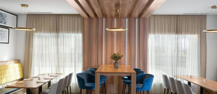 Фото отеля Hampton By Hilton Dubai Al Barsha