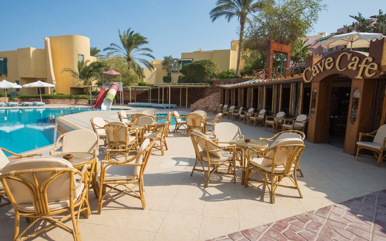 Eagles Down Town Zahabia Resort фото 13