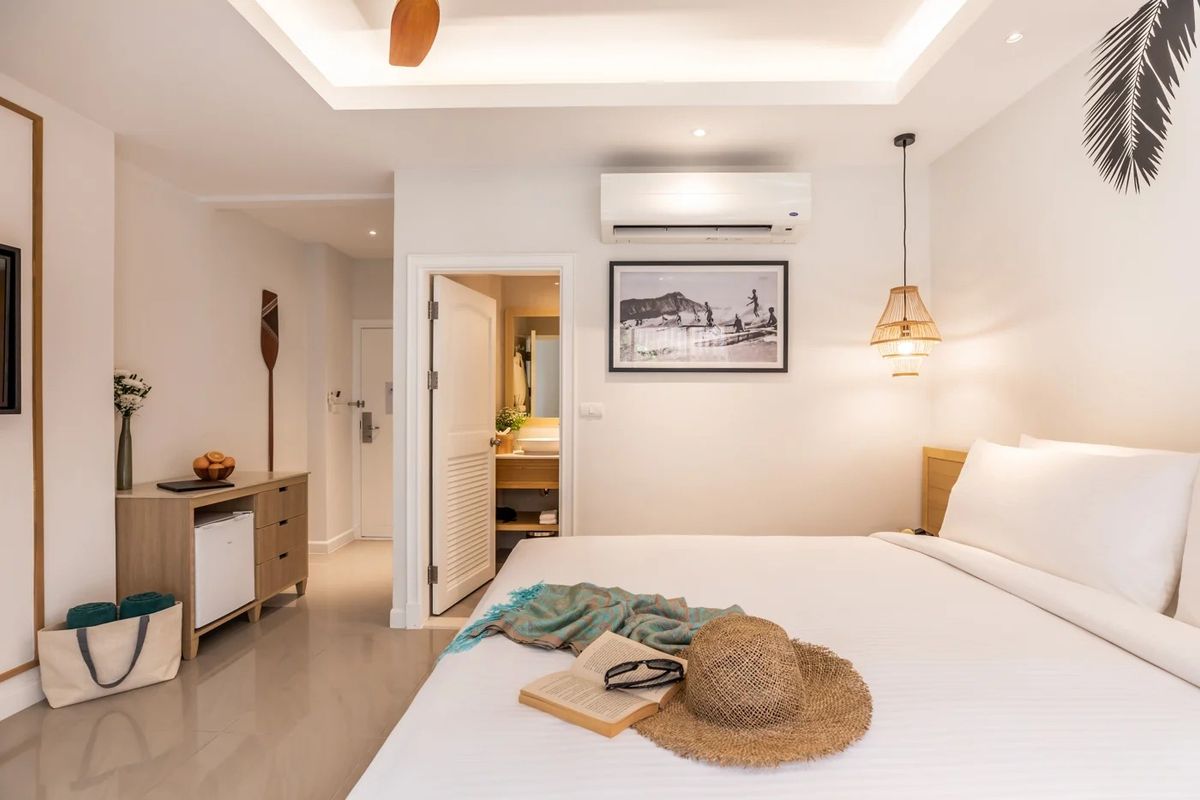 Outrigger Surin Beach Resort фото 40