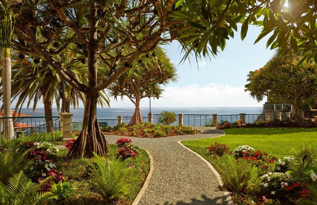 The Cliff Bay фото 7