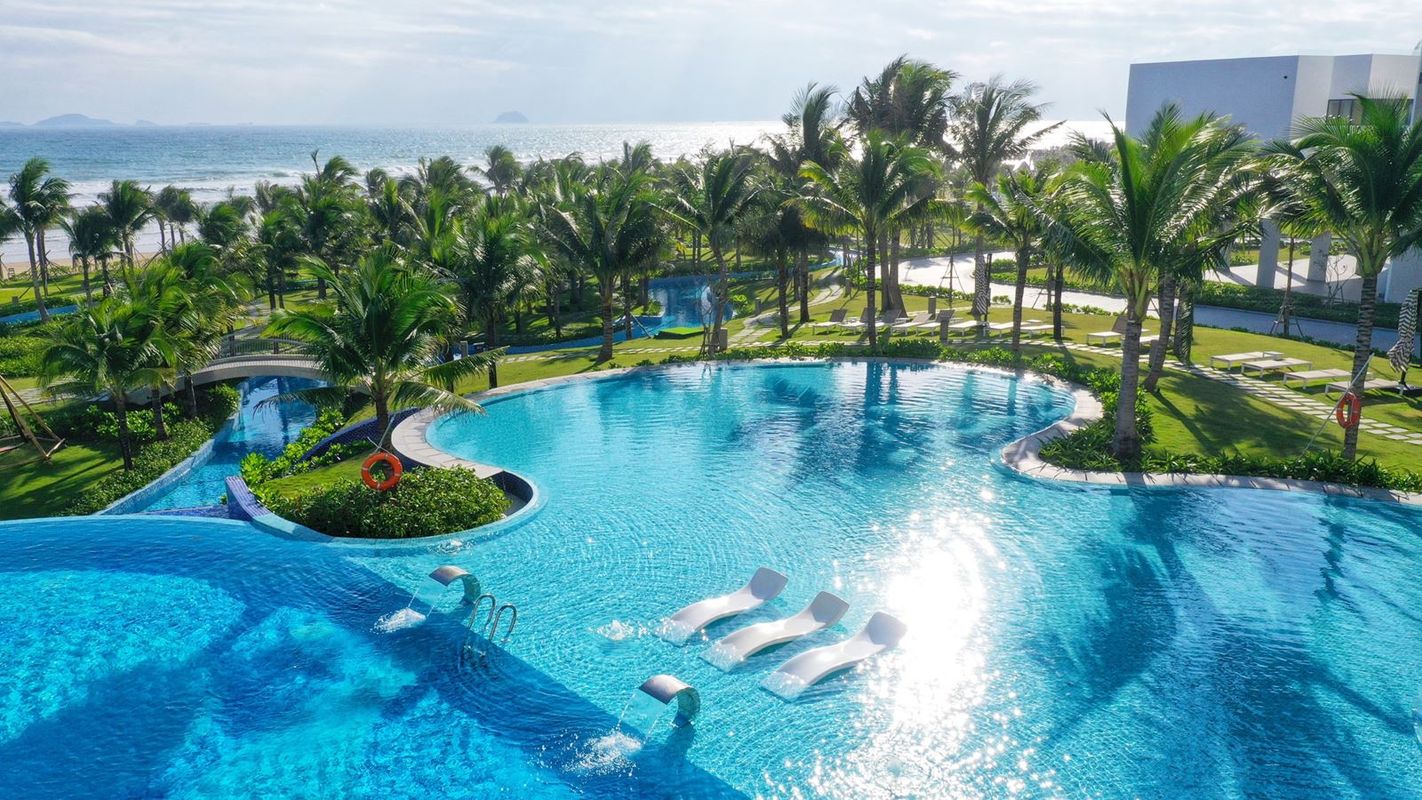 The Empyrean Cam Ranh Beach Resort фото 6