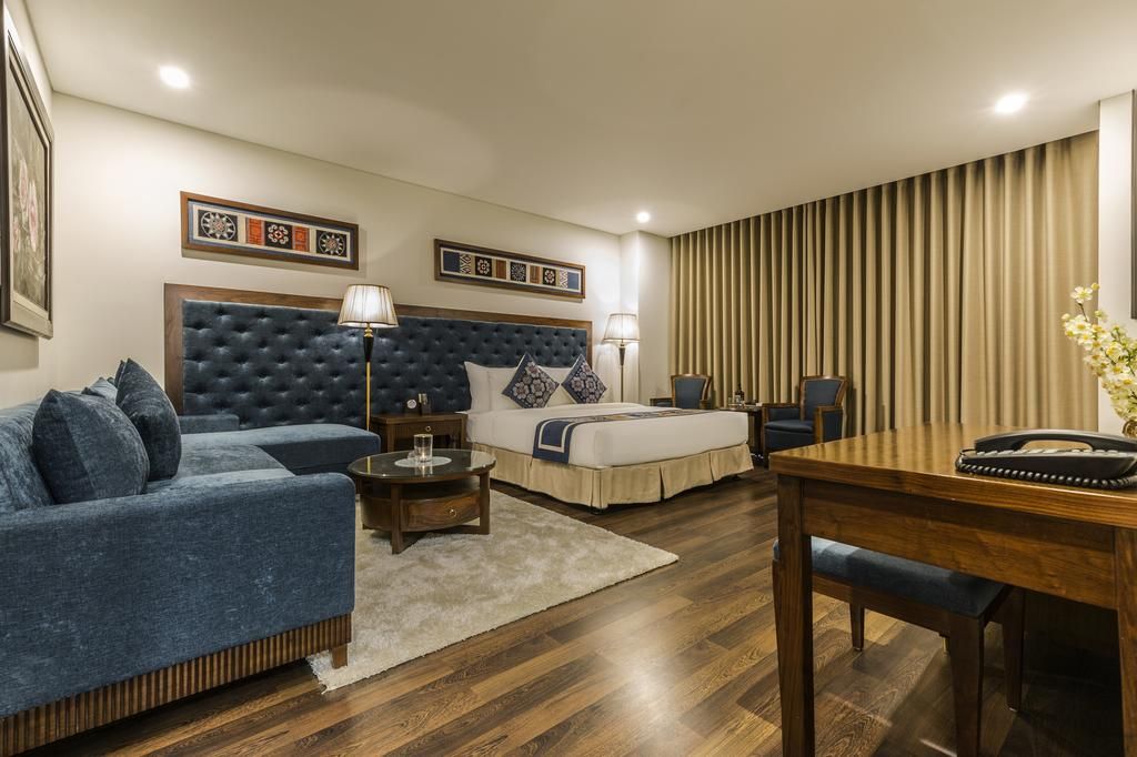 Balcona Hotel Danang фото 37