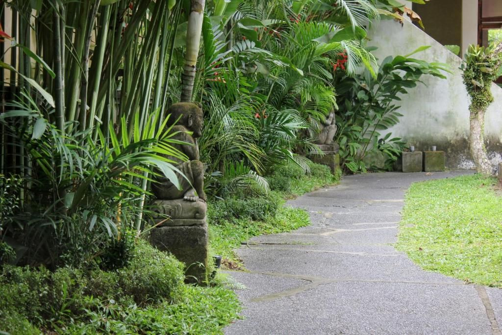 Putri Ayu Cottages фото 40